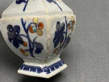 A pair of Chinese 'Pronk studio' vases, Qianlong